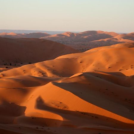 ホテル Ksar Bicha メルズーガ エクステリア 写真