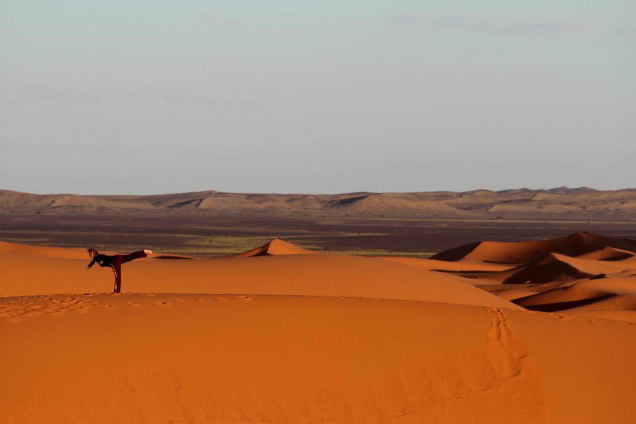 ホテル Ksar Bicha メルズーガ エクステリア 写真