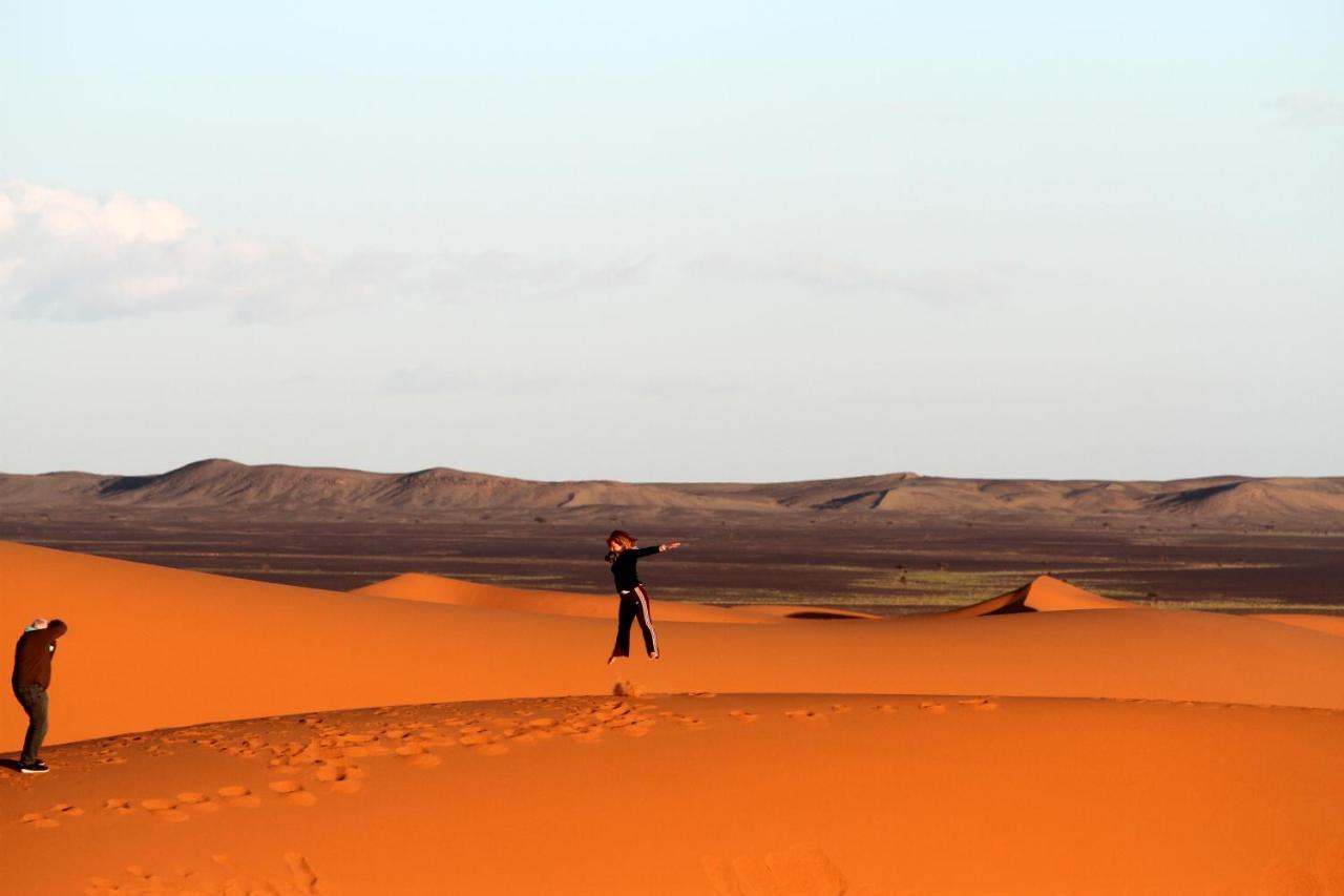 ホテル Ksar Bicha メルズーガ エクステリア 写真