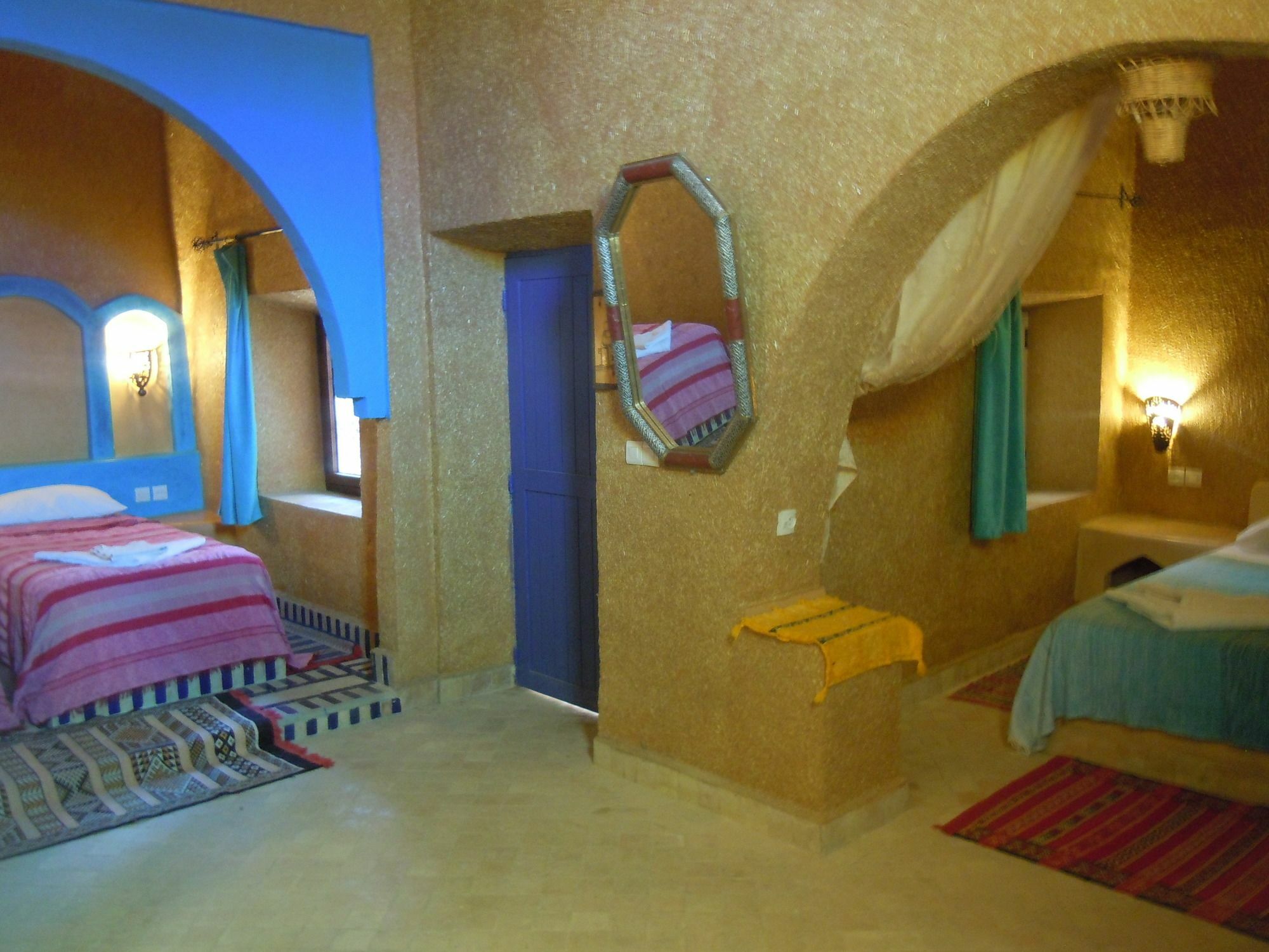 ホテル Ksar Bicha メルズーガ エクステリア 写真